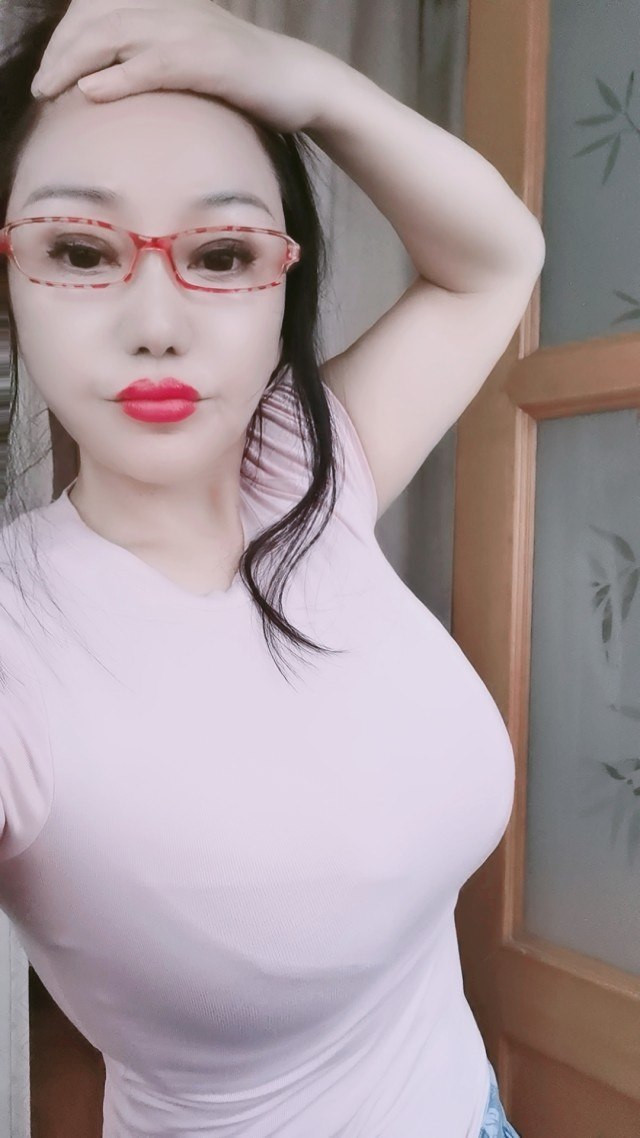 鼓楼地铁专业丝足调教